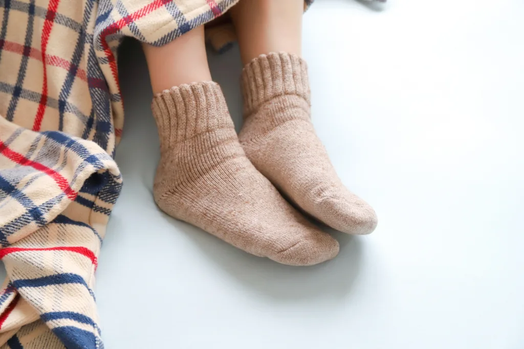 33711822_m | 神楽坂のパーソナルジム|QUALITAS神楽坂店 冷え性で浮腫んでいる人