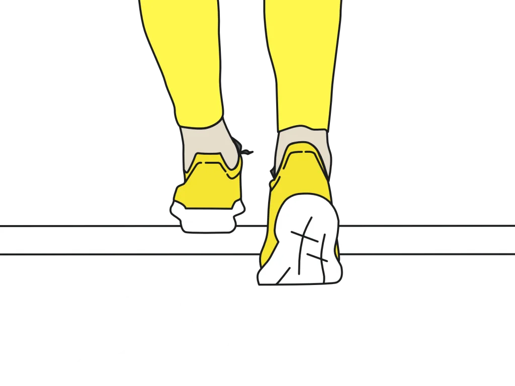 22123993 | 神楽坂のパーソナルジム|QUALITAS神楽坂店 スタートラインに立っている足