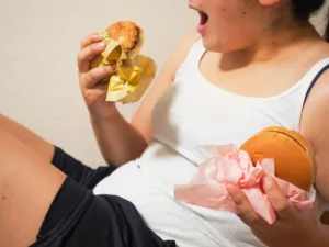 食べる人